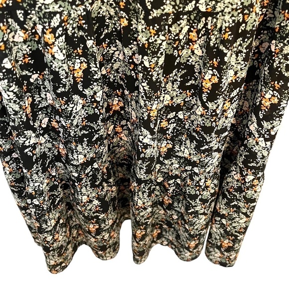 Banana Republic Dark Ditsy Floral Floaty Tiered Dress with Three Quarter Sleeves - Picture 9 of 16